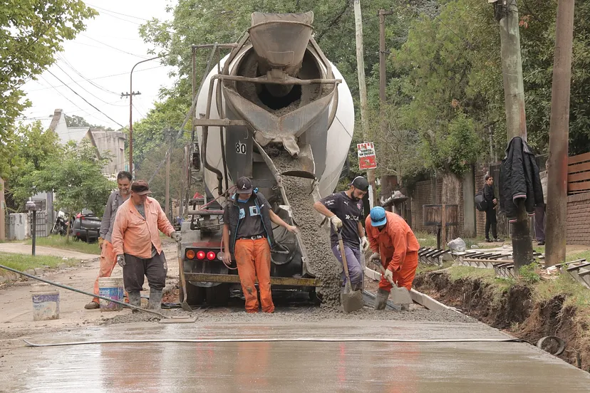 Morón continúa con el plan intensivo de bacheos y repavimentación en todo el distrito