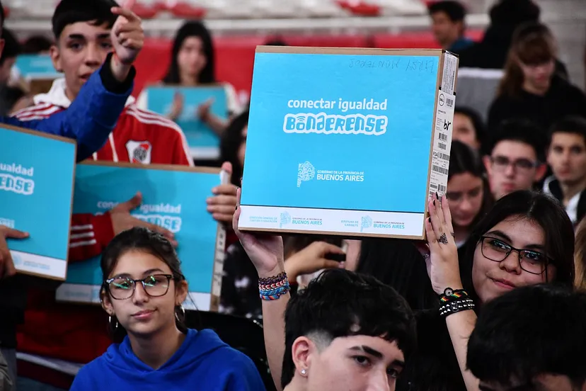 Morón: Nueva entrega de netbooks Conectar Igualdad Bonaerense