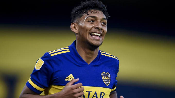 Violento robo al futbolista de Boca Juniors Cristian Medina en Castelar