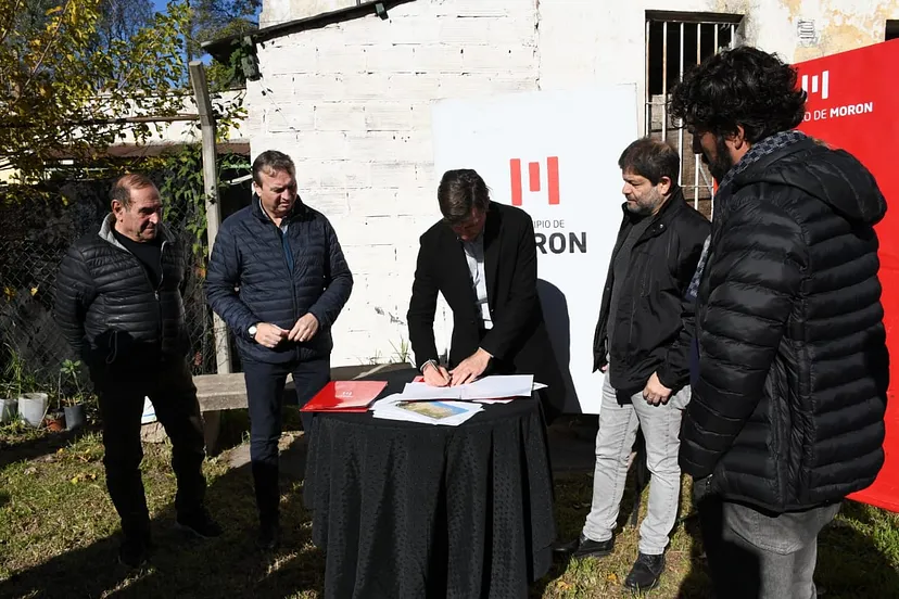 EL PALOMAR: Comienza la construcción de nuevas viviendas