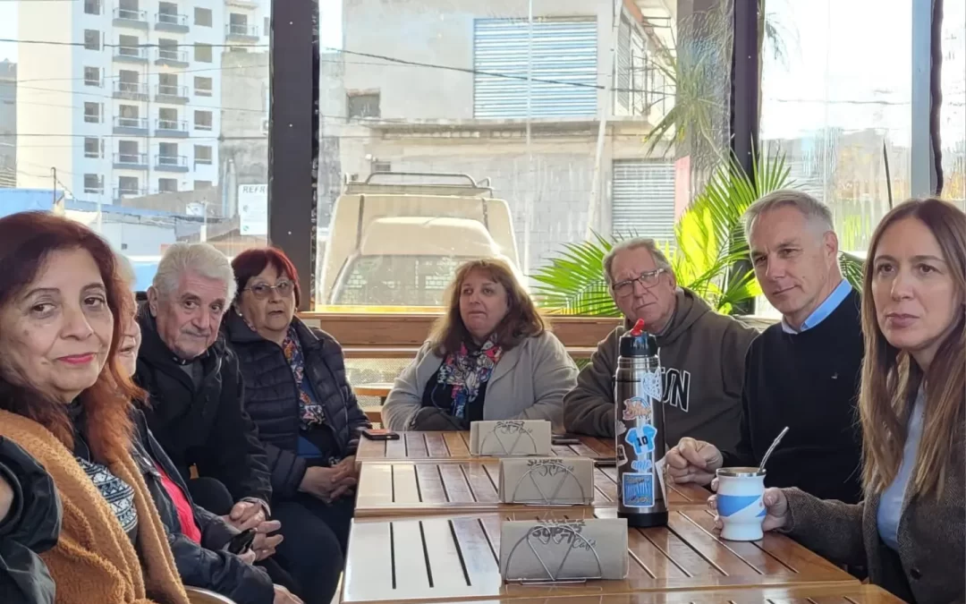 @leaugartemendia: «Son muy importantes las reuniones con los vecinos, escuchar y trabajar en equipo para mejorar su calidad de vida. Esto tiene que ser solamente el principio”