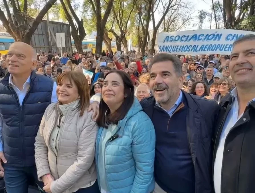 LA CARAVANA DE LA FUERZA DE CAMBIO, DE LA MANO DE PATRICIA BULLRICH, NÉSTOR GRINDETTI  COPÓ LAS CALLES DE LA MATANZA Y  MORON 