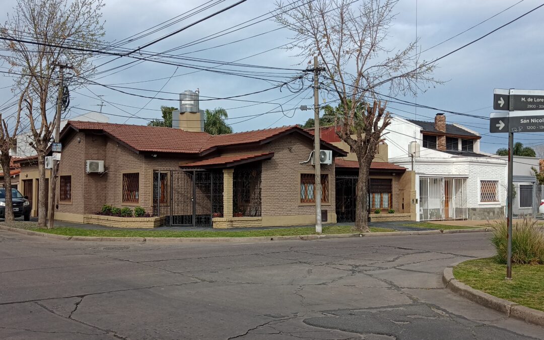 CASTELAR: VECINOS DE CASTELAR NORTE RECLAMAN URGENTEMENTE MÁS PRESENCIA POLICIAL Y DENUNCIAN » ZONA LIBERADA»