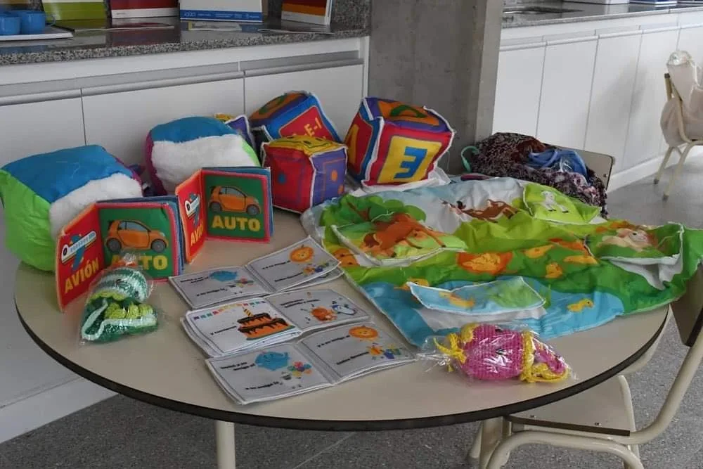 MORÓN: Mobiliario lúdico para el Centro de Desarrollo Infantil «Los Criollos» de Morón sur.