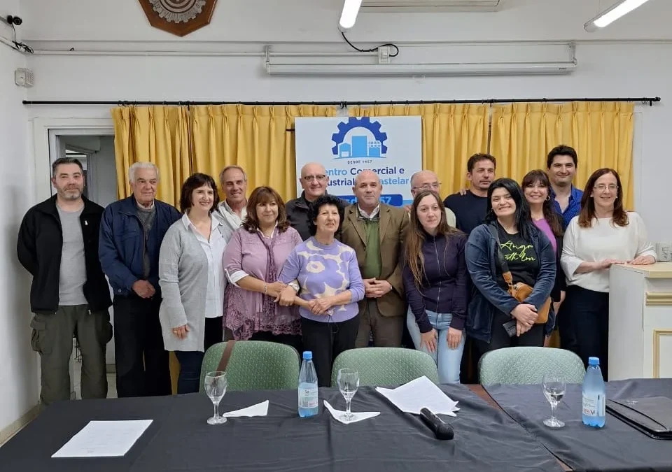 SE LLEVÓ A CABO LA ASAMBLEA ORDINARIA DEL CENTRO COMERCIAL DE CASTELAR Y HUGO VILLARREAL ES EL NUEVO PRESIDENTE DE LA ENTIDAD