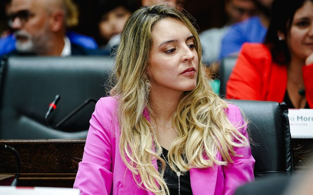 @diznadia: » Asumi mi banca con el objetivo de representar al pueblo moronense y llevar su voz al Honorable Concejo Deliberante»