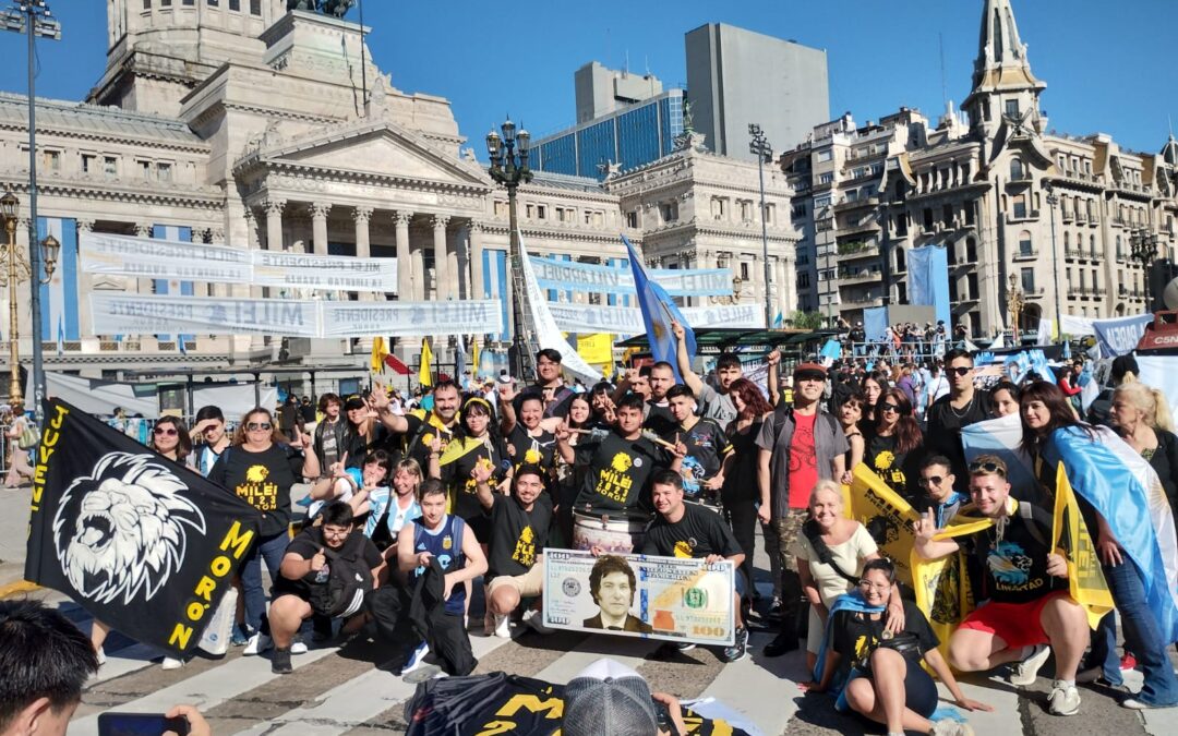 @lalibertadavanza.moron: » Los que hoy están manifestando son los que callaron durante 4 años….»