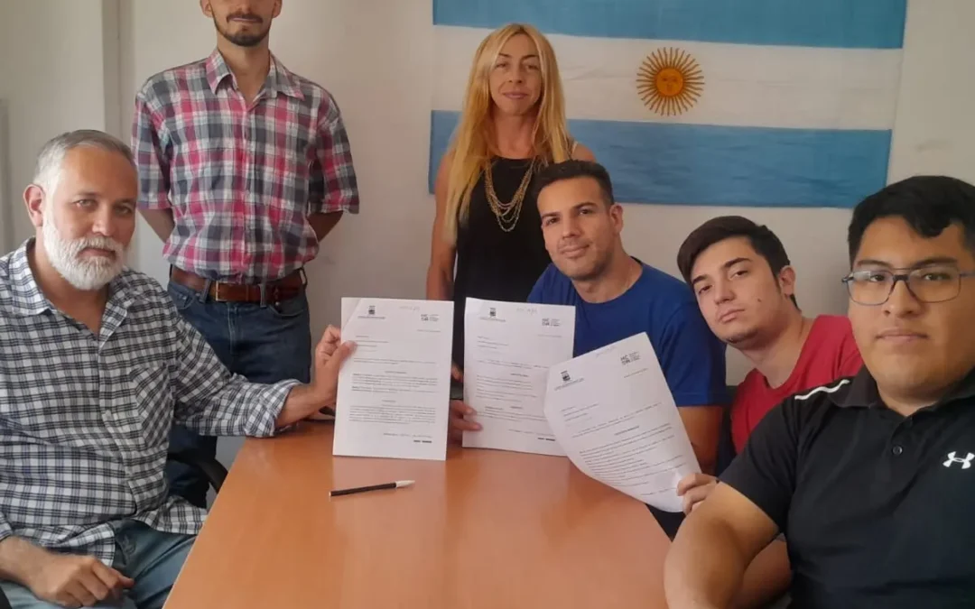 MORON: LOS CONCEJALES LIBERTARIOS ARIEL AGUILERA Y EZEQUIEL TOZZI PRESENTARON 3 PROYECTOS PARA COMBATIR LA INSEGURIDAD EN VILLA SARMIENTO