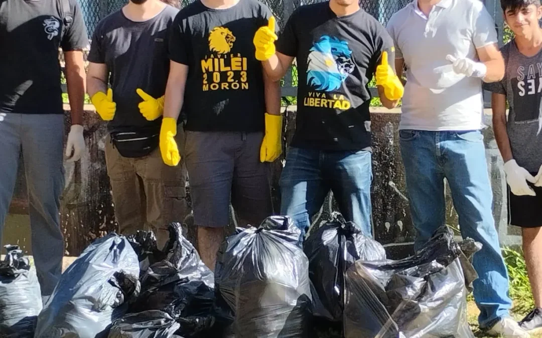MORON: LIBERTARIOS DE MORON ACCIONAN CON UN PROYECTO DE RECICLADO