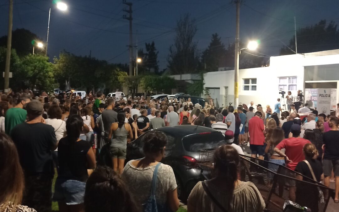 CASTELAR: CONVOCATORIA «BASTA DE INSEGURIDAD, HAGAMOS OIR NUESTROS DERECHOS A VIVIR CON SEGURIDAD!!»