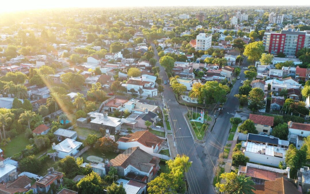 ITUZAINGÓ:  CONTINÚAN LOS OPERATIVOS DE REPARACIÓN Y ASISTENCIA TRAS EL TEMPORAL