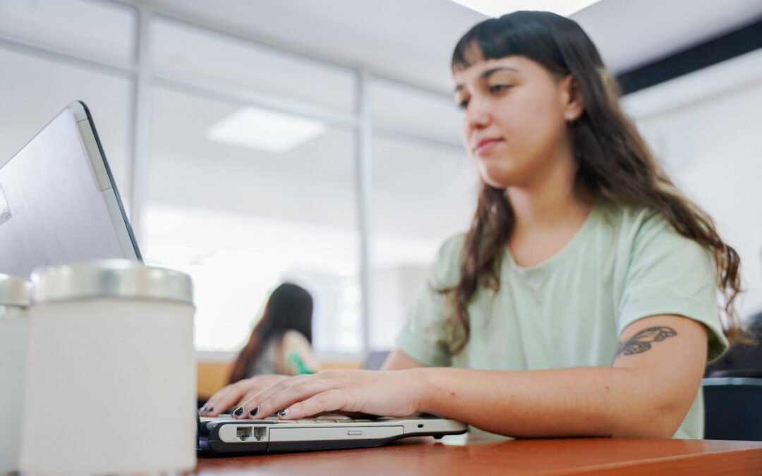 ITUZAINGÓ: FORMACIÓN A DISTANCIA: CAPACITATE A UN CLIC DE DISTANCIA