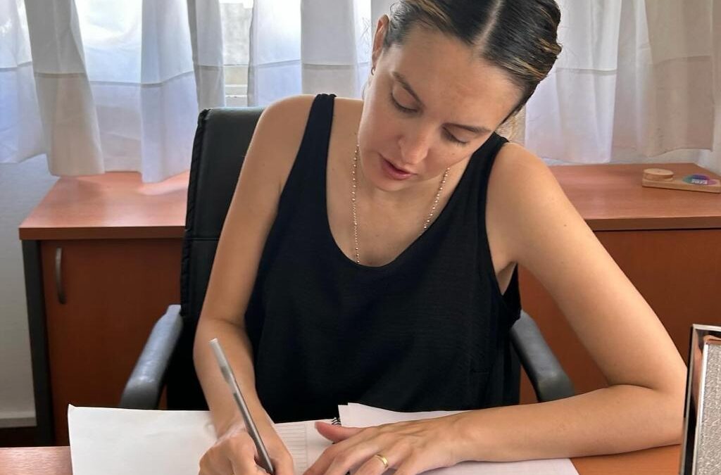 @diznadia : » La firmeza del Bloque de Unión por la Patria junto a la CGT y un importante sector de la sociedad que se movilizó, impidió que se lleven por delante los derechos obtenidos a lo largo de nuestra historia y no se rindió ante el intento del avallasamiento de las instituciones…»