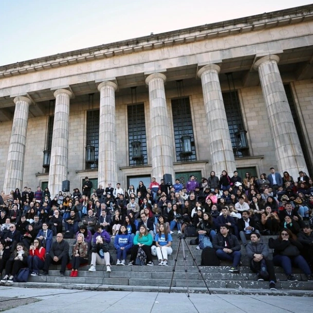 @argolojavier : » Este martes 23, defendamos la Educación Pública»