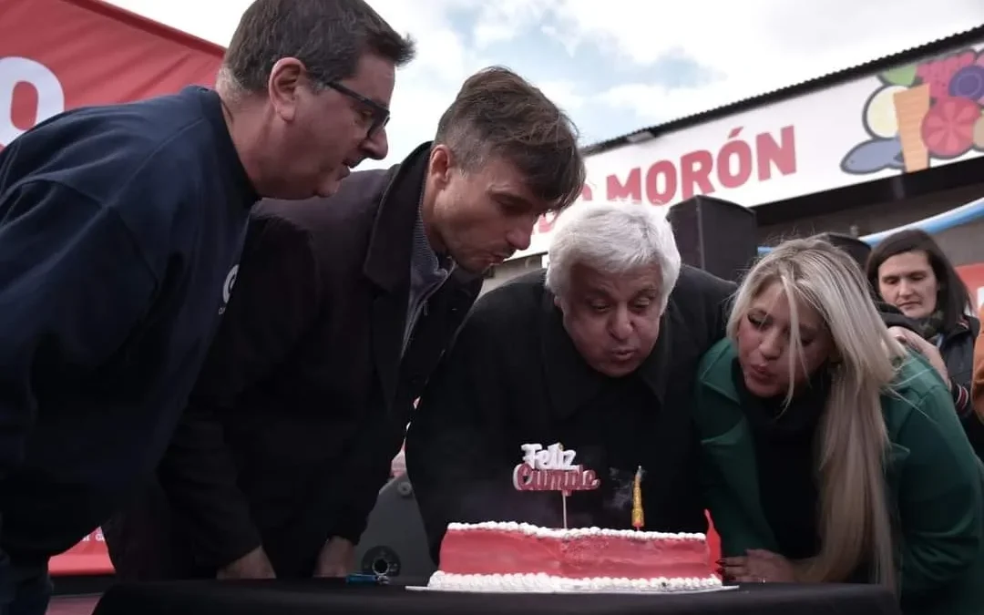 MORÓN: MERCADO MORÓN CELEBRÓ SU PRIMER AÑO