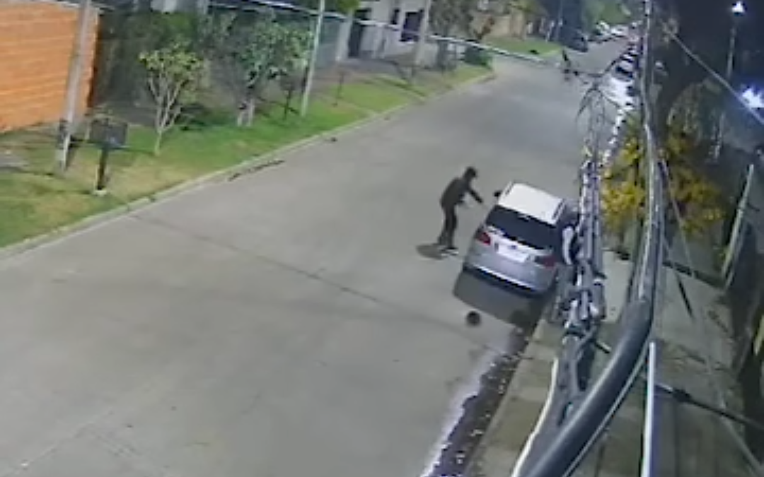 CASTELAR SUR: CONTINÚAN LOS HECHOS DE INSEGURIDAD EN CASTELAR SUR: ROBO DE AUTOMOTOR