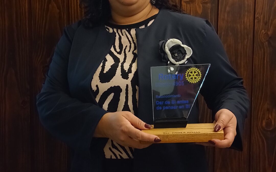 HAEDO: EL ROTARY DE HAEDO DISTINGUIÓ A LA CDOR. PAOLA ROJAS POR SU COMPROMISO CON EL DESARROLLO DE LA CIUDAD
