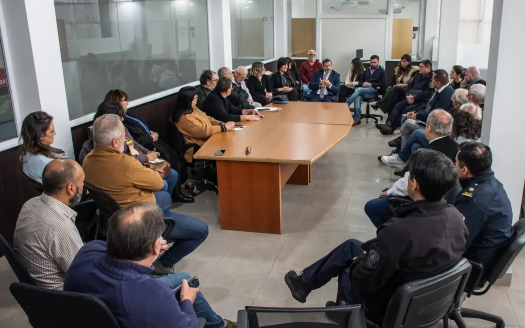 MORÓN: SEGURIDAD: CONVOCATORIA DE ARTICULACIÓN ENTRE FUNCIONARIOS JUDICIALES, FORISTAS Y REPRESENTANTES DE CÁMARAS DE COMERCIO Y JUNTAS VECINALES EN EL C.O.M.