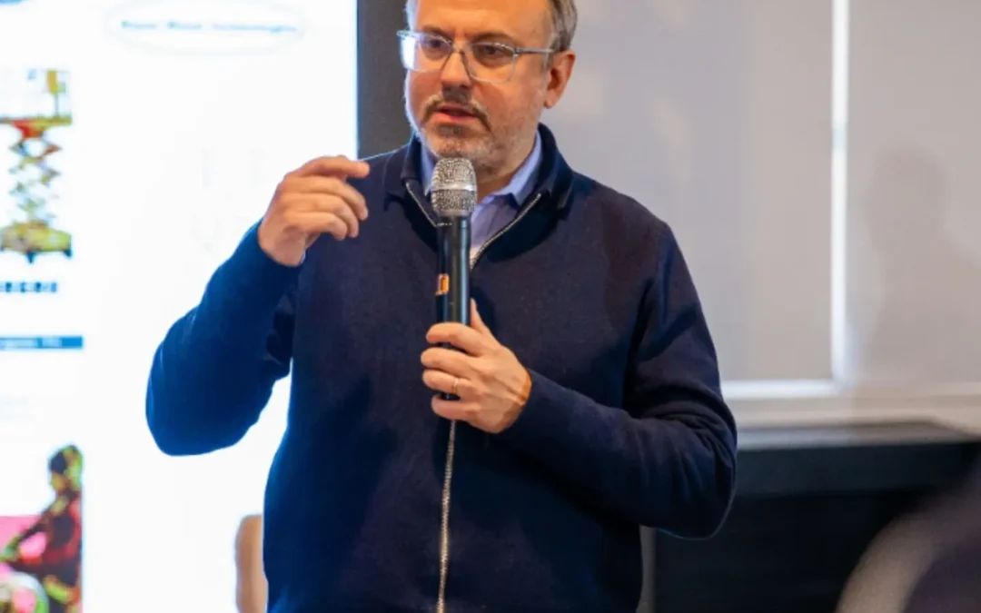 TRES DE FEBRERO: DIEGO VALENZUELA EXPUSO EN LA CUMBRE INDUSTRIAL: @dievalen : “Quiero ser un aliado en la causa del trabajo. Necesitamos una economía sana y, para lograrlo, los tres estados tienen que trabajar en conjunto”