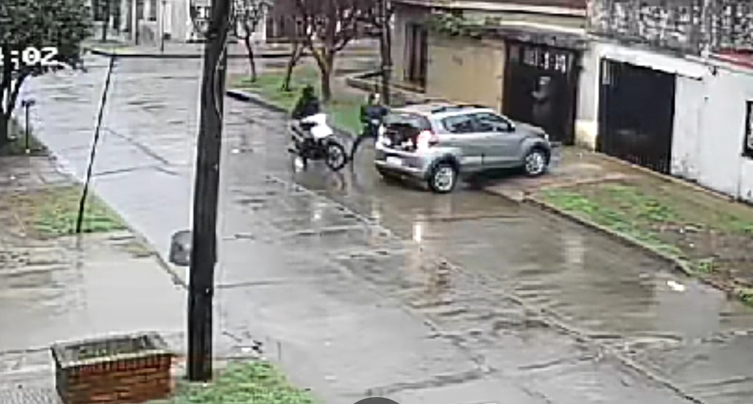 EL PALOMAR: CONTINÚAN LOS HECHOS DE INSEGURIDAD Y LOS VECINOS PIDEN MAYORES MEDIDAS DE SEGURIDAD!!