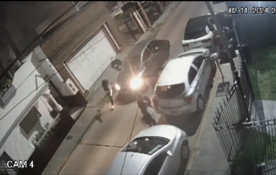 VILLA SARMIENTO: LA NOCHE DEL 2X1 DE LOS DELINCUENTES Y LA DESESPERACIÓN DE LA FAMILIA Y EL REPARTIDOR