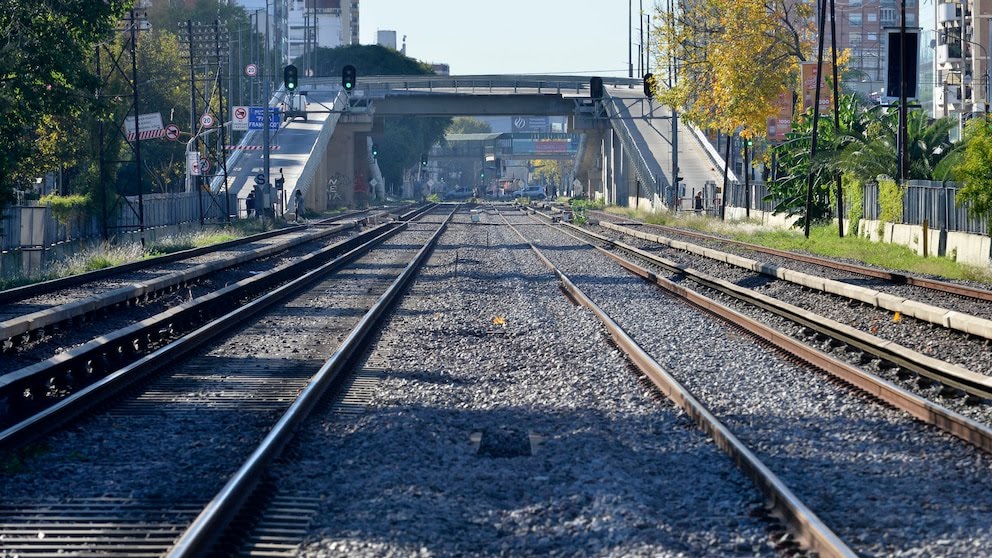 PARO DE TRENES MAÑANA 18 DE DICIEMBRE: LA FRATERNIDAD CONFIRMÓ LA MEDIDA DE FUERZA POR 24 HS