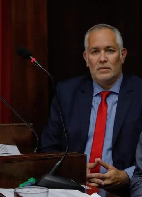 MORÓN: SE ROMPIÓ EL BLOQUE DE LA LIBERTAD AVANZA-PARTIDO DEMÓCRATA- : EL CONCEJAL AGUILERA ARMÓ EL MONOBLOQUE : LA LIBERTAD AVANZA MORÓN