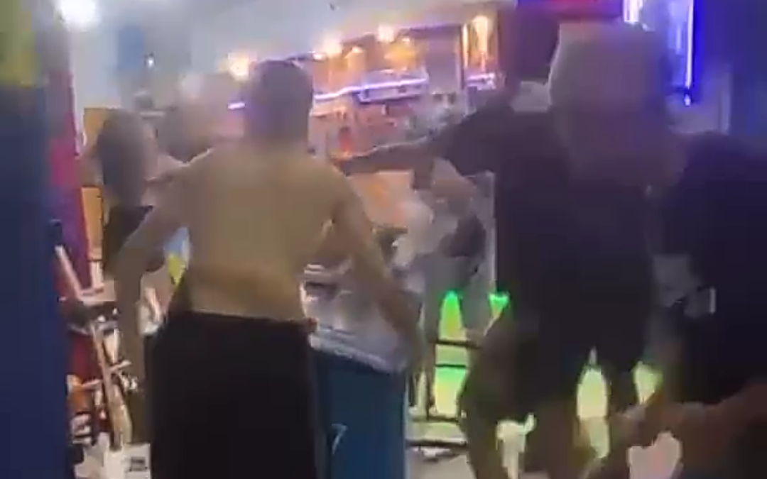 HAEDO: SE LLEVARON A CABO LOS FESTEJOS DE CARNAVAL HASTA QUE EL DESCONTROL TERMINÓ ARRUINANDO TODO!