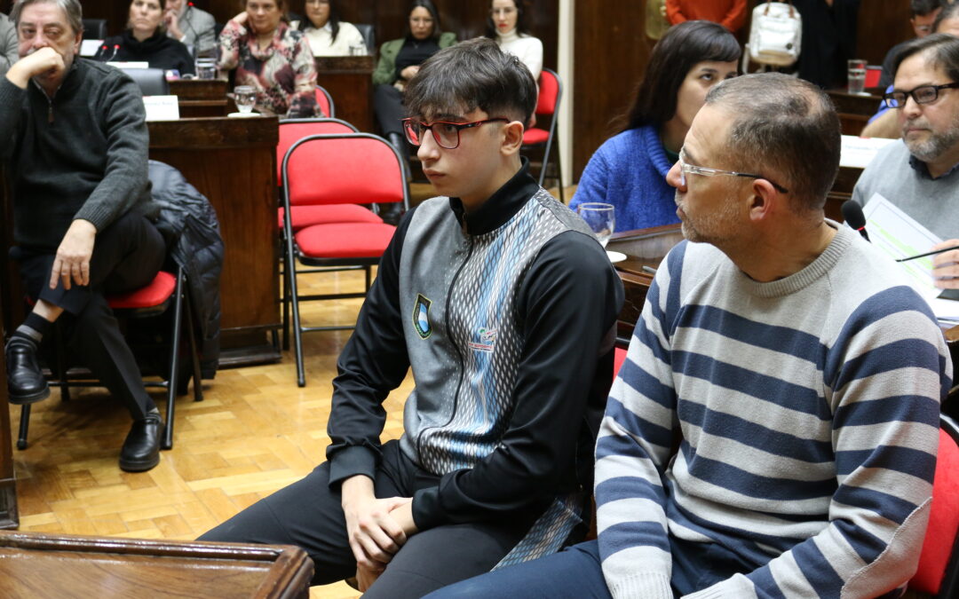 MORÓN: HCD – PRESENTACIÓN DEL PROYECTO “BIBLIOTECA AL PASO”, HOMENAJES Y DECLARACIÓN DE INTERÉS POR LA PARTICIPACIÓN DEL TAEKWONDISTA JUAN PABLO UNGRA EN EL MUNDIAL DE BARCELONA