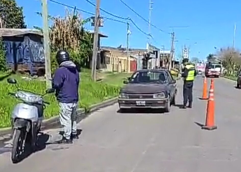 MÚLTIPLES OPERATIVOS SIMULTÁNEOS EN MORÓN PARA MAXIMIZAR LA PRESENCIA POLICIAL Y EL CONTROL VEHICULAR