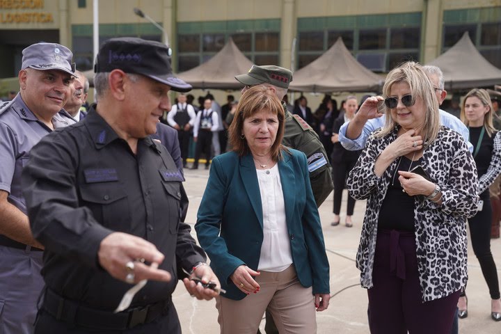 PATRICIA BULLRICH: “CUANDO HAY UNA INVESTIGACIÓN COORDINADA ENTRE FUERZAS FEDERALES, FISCALÍA Y JUZGADO, SE PUEDE DESARTICULAR UNA RED SOFISTICADA Y CLANDESTINA. EL QUE SE METE CON LOS NIÑOS, LAS PAGA DOBLE”