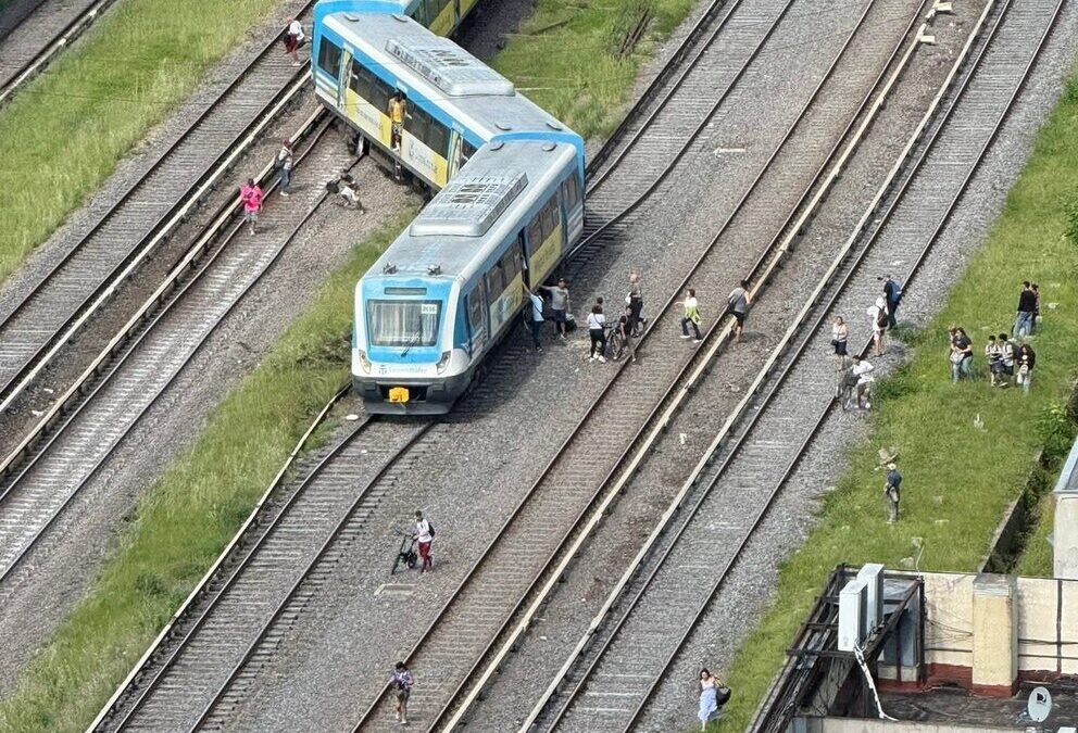 LÍNEA SARMIENTO: DESCALCE EN LINIERS